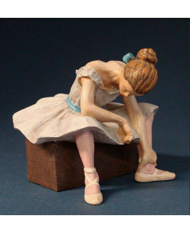 statuette